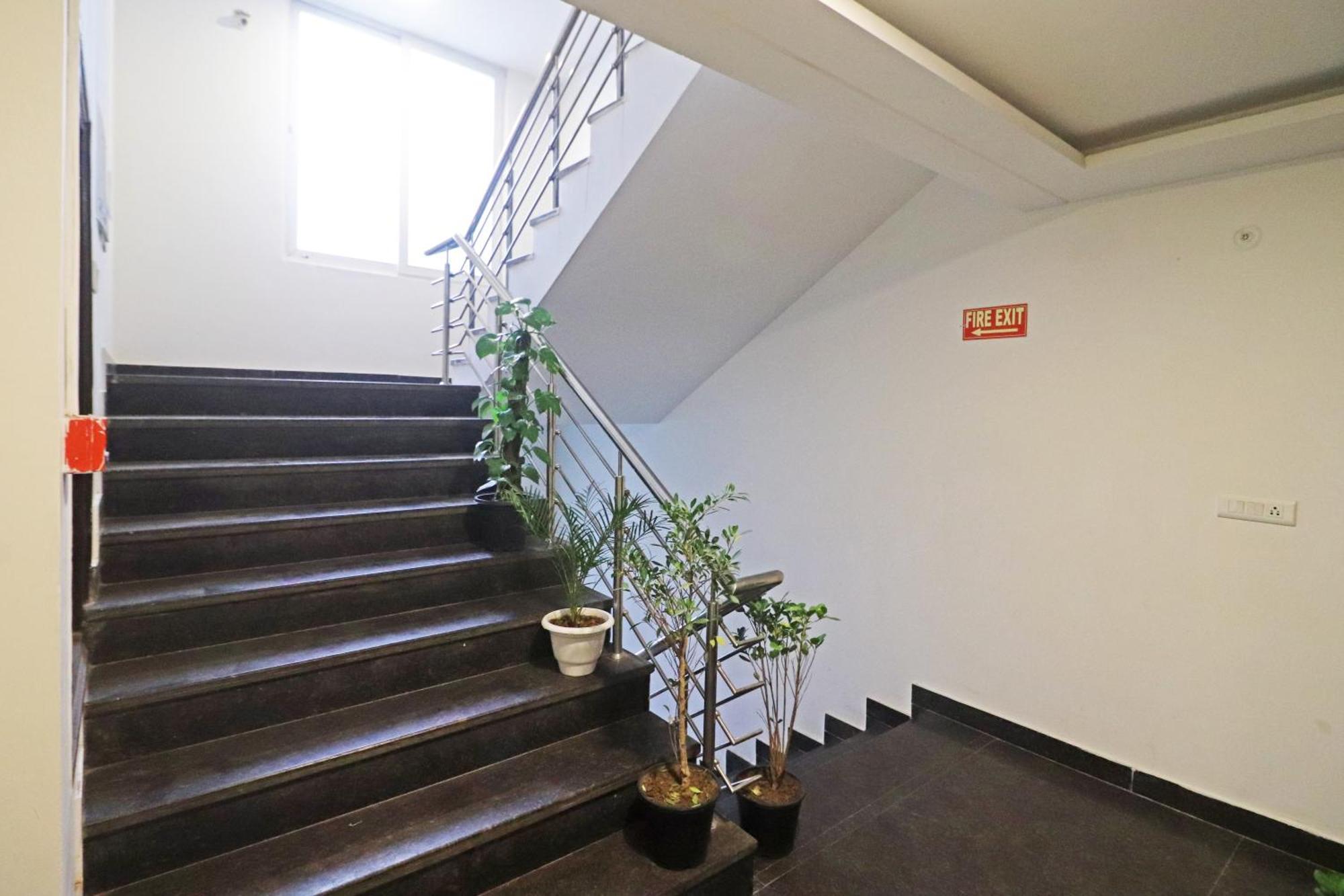 Hotel Mayda Prime Near Delhi Airport Nowe Delhi Zewnętrze zdjęcie